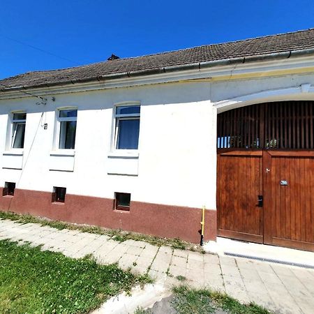Casa Din Coltul Cetatii Villa Harman Exterior photo