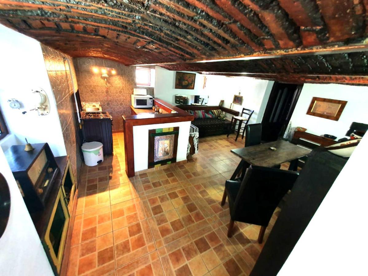 Casa Din Coltul Cetatii Villa Harman Exterior photo